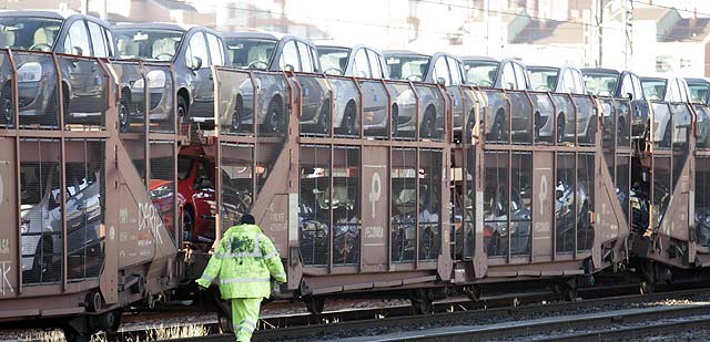 Tren con coches - Foto: www.elmundo.es